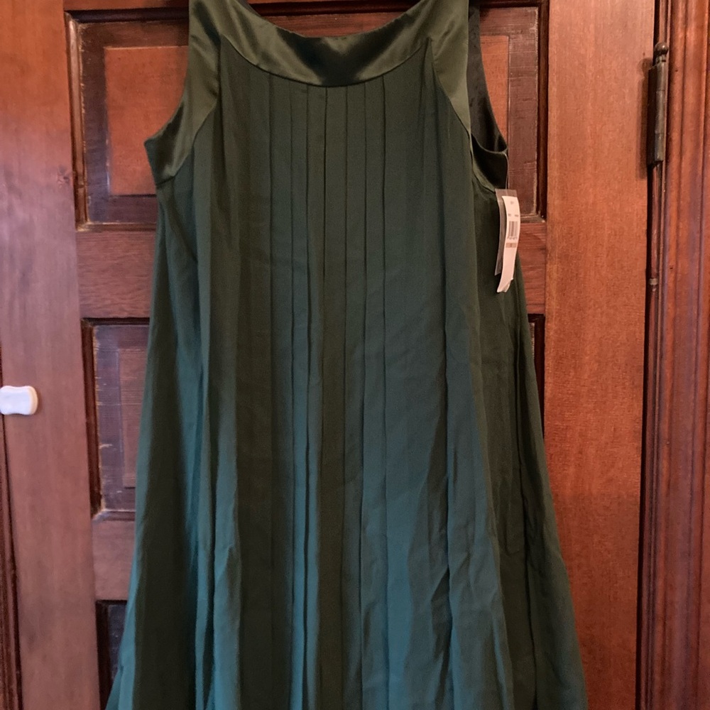Maggy London Forest Green Midi Dress